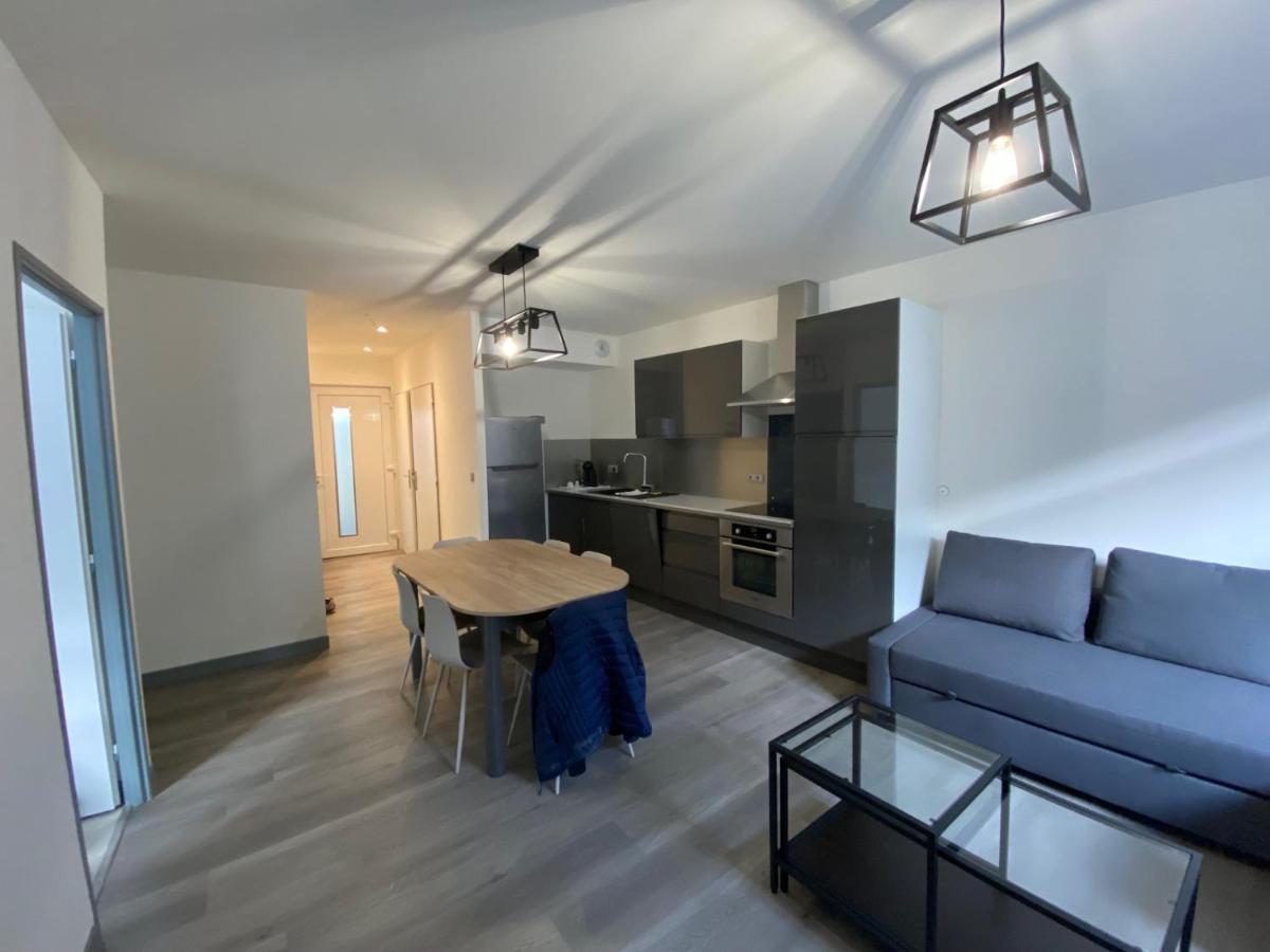 Residence Avec Un T3 Un T2 Et Un Studio En Centre Ville D Argeles-Gazost Bagian luar foto